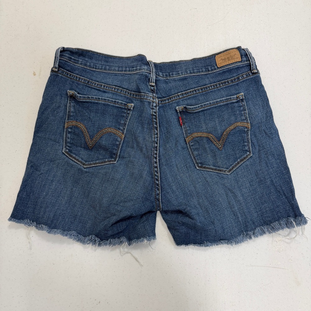 Levis 515 Capri Denim Shorts Womens 12 Medium Wash Blue Raw Hem Cut Off 5889 - Picture 5 of 8